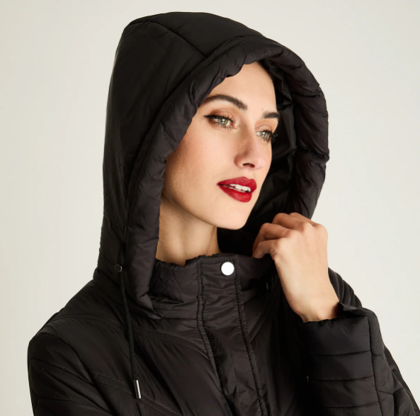 PARKA LARGA CON CIERRE FRONTAL Y GORRO