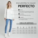 PARKA LARGA CON CIERRE FRONTAL Y GORRO